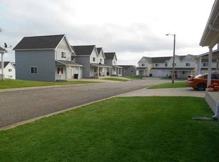 2279 Prairie Oak Dr #3B, Dickinson, ND 58601