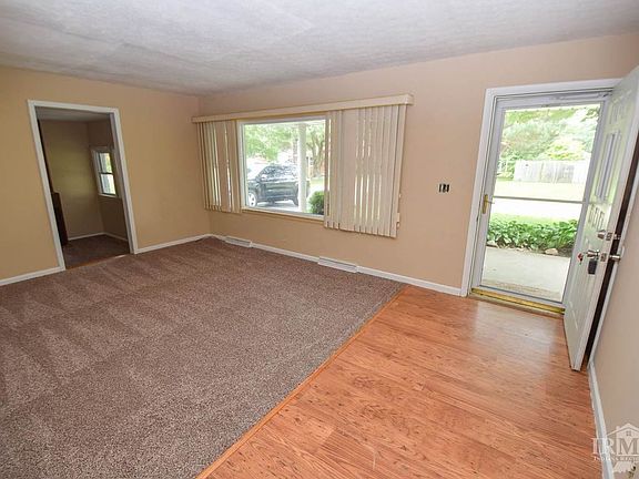 4th image of 4209 N Ball Ave