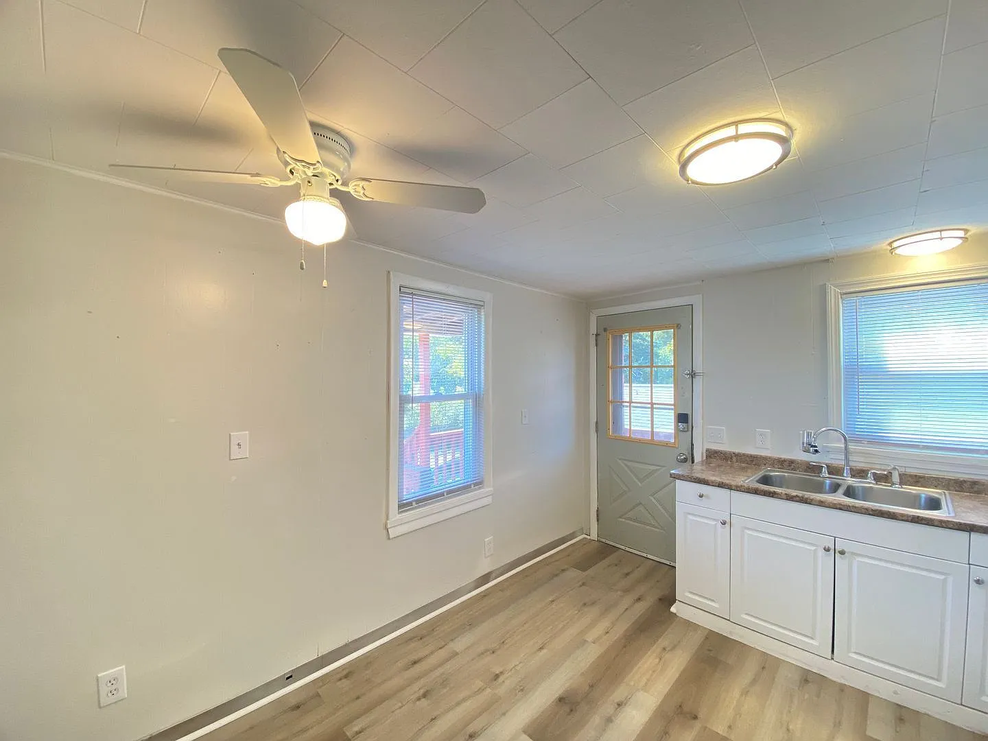 1 bed, 1.0 bath, 604 sqft, $1,395 — Photo 3