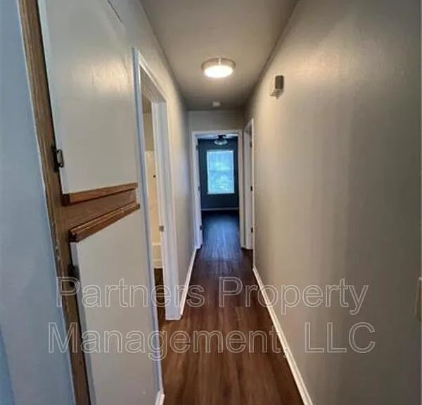 5702 Sara St #A — Photo 9