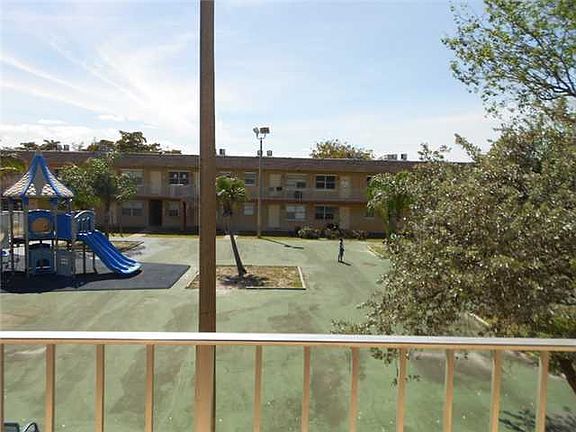 3rd image of 101 NE 41st St #16-A