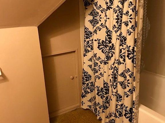 2nd image of 3328 Spottswood Ave