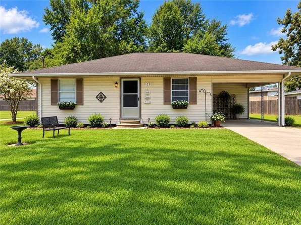 129 Burkley St, Ville Platte, LA 70586