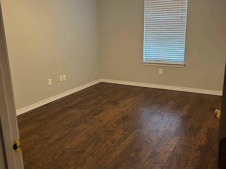 505A Sullivan St NW — Photo 12