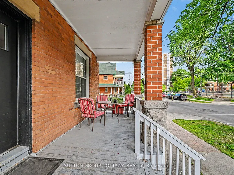 121 Cartier St #3 — Photo 24
