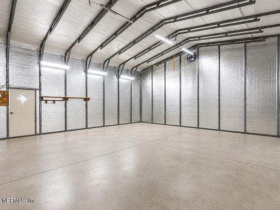 4th image of 6342 GOLDEN OAK Lane