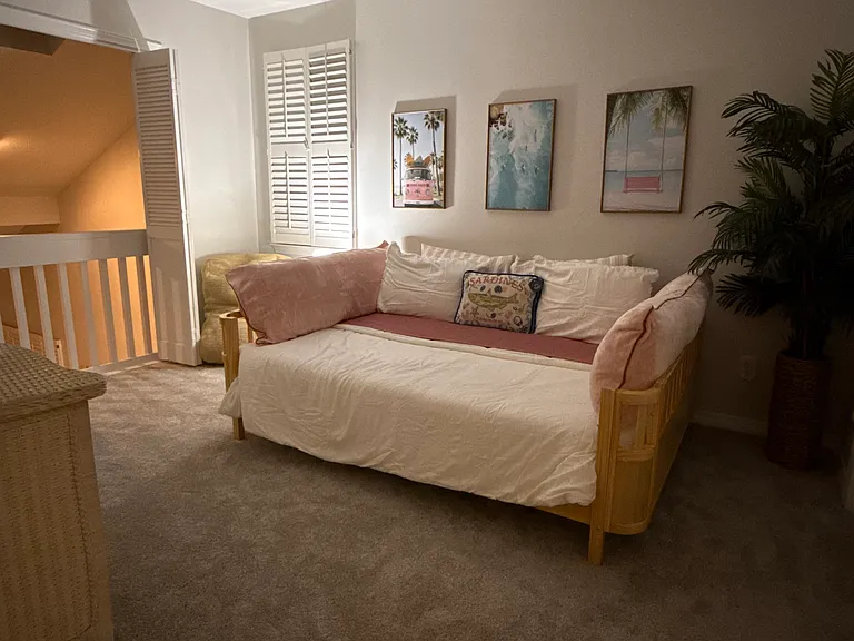 389 Clubhouse Dr — Photo 11