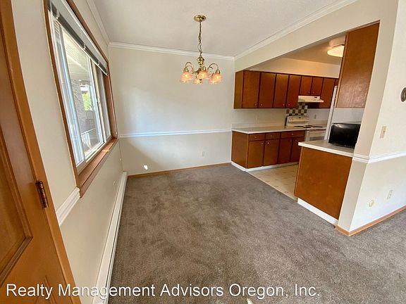 4th image of 1517 NE 22nd Ave #10461586