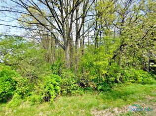 5415 Brown Rd, Oregon, OH 43616