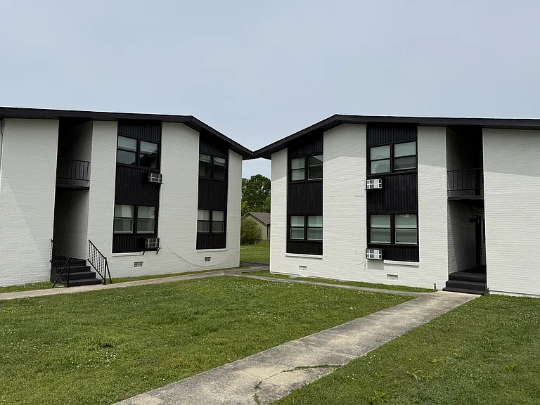 522 McKellar Dr #15 — Photo 1