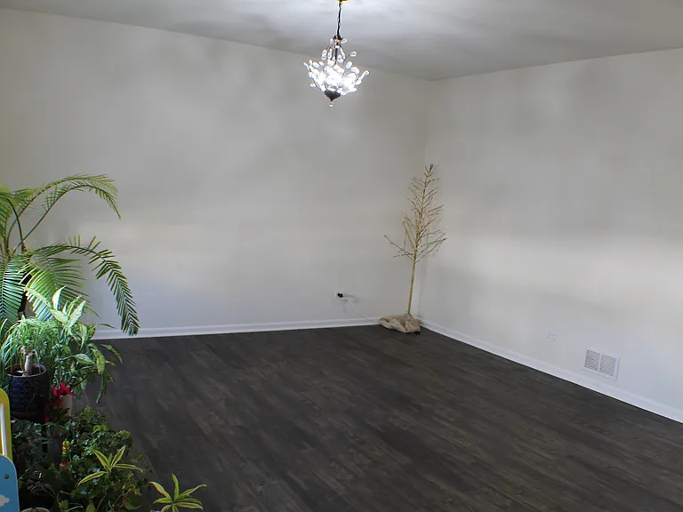 3759 Saint James Ct — Photo 9