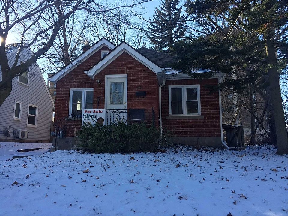 2nd image of 13 Roslin Ave N