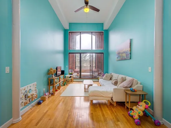 96 Old Colony Ave #234, Taunton, MA 02780