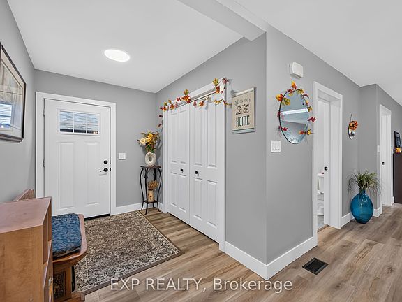 4th image of 481 Gold St