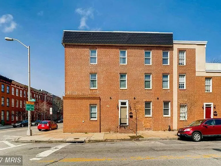 18 W Fort Ave — Photo 2