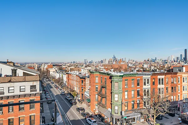 Rented by Brown Harris Stevens | media 20