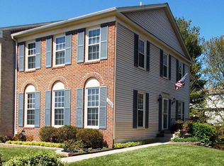 13226 Grand Junction Dr, Fairfax, VA 22033