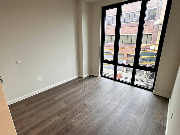 3rd image of 1644 E 14th St #303