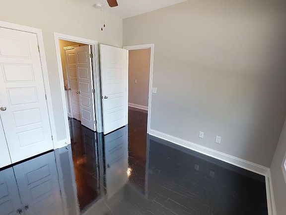 3rd image of 189 Fairview Ln
