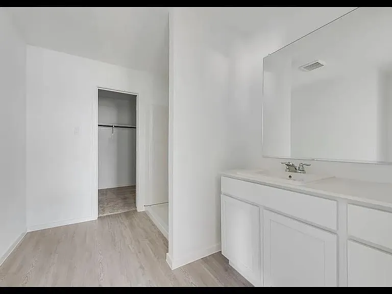 11320 Rodeo Dr — Photo 21