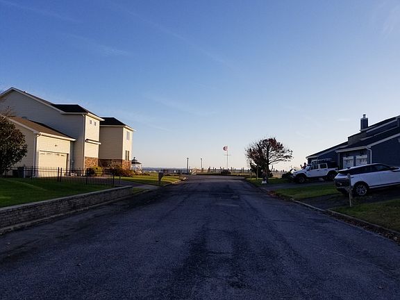 5th image of 865 Anthony Dr