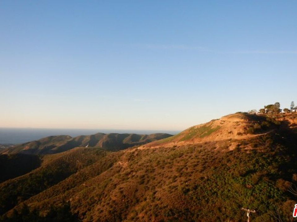 2nd image of 1959 Latigo Canyon Rd
