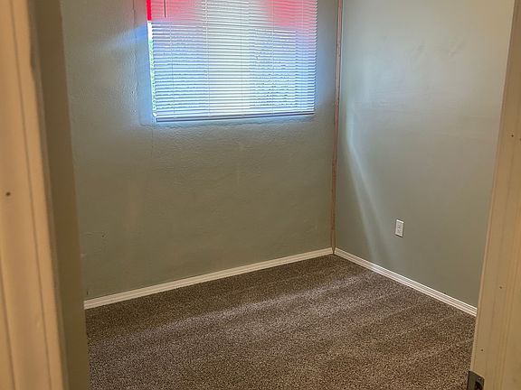 4th image of 415 E 7th St #B