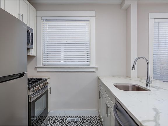 4th image of 4451 Castleman Ave