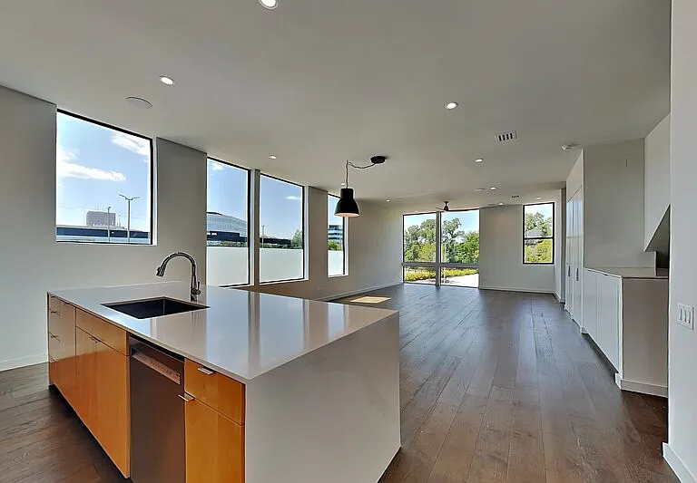 103 Forest Star Dr — Photo 5