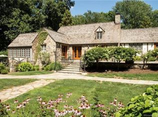 102 Valley Rd, New Canaan, CT 06840