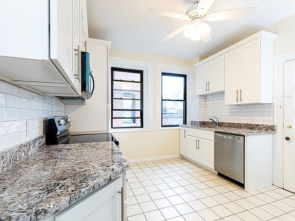 3rd image of 133 Cypress St #I