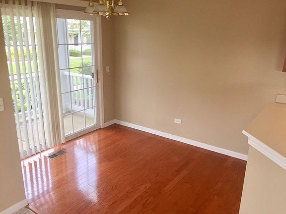 5th image of 39617 N Warren Ln