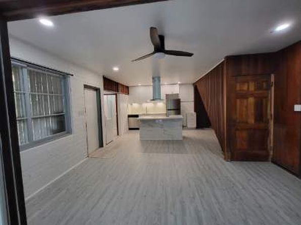 1558 Saint Louis Dr