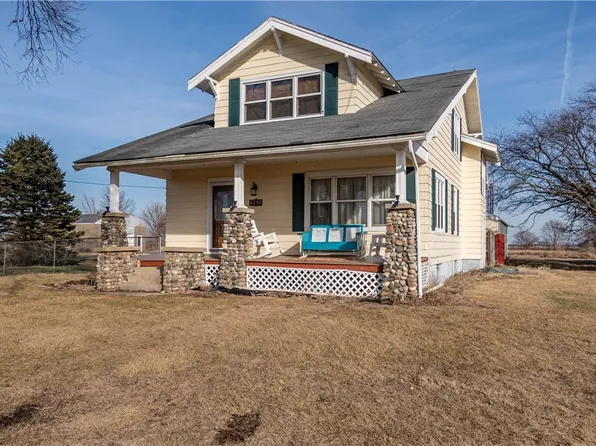 6398 Riley Rd, Macon, IL 62544