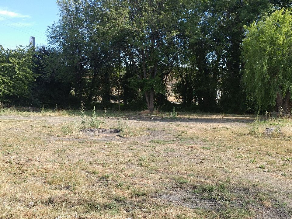 1st image of 277 Ervin Ave