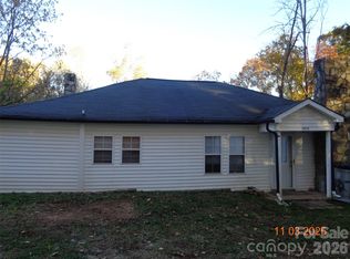 1412 Walt Arney Rd, Lenoir, NC 28645
