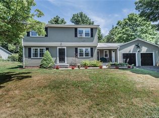 70 White Rd, Middletown, CT 06457