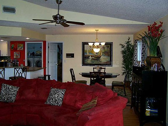 GREAT ROOM (2)