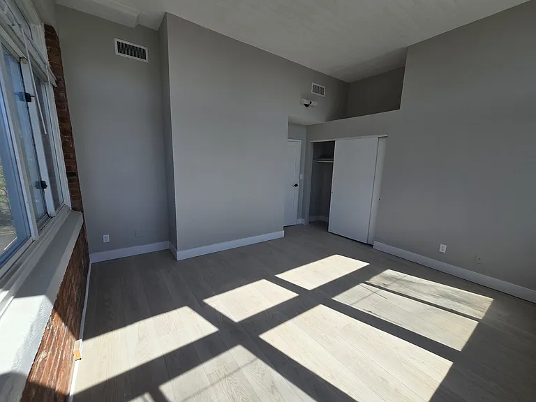 276 Chapel St #3A — Photo 9