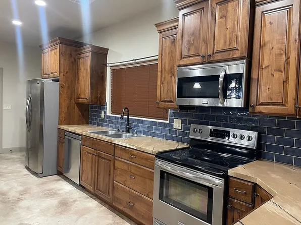 963 E Old Mill Rd, Mesquite, NV 89027