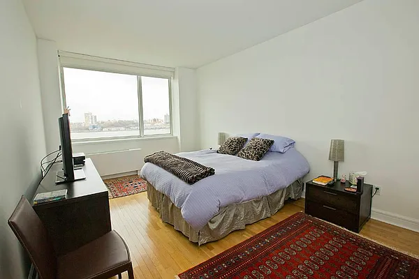 Rented by Keller Williams NYC | media 36