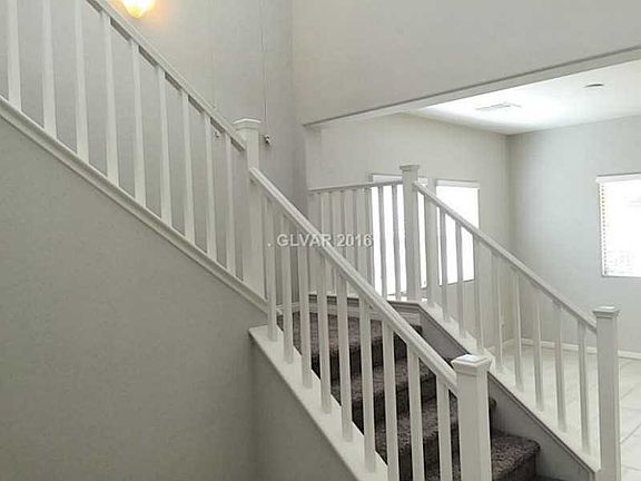 3rd image of 10268 Glacier Pool St