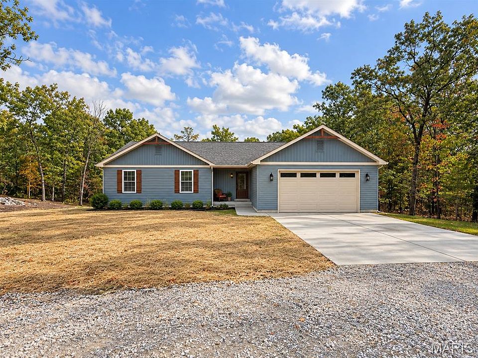 1st image of 410 Darcie Dr