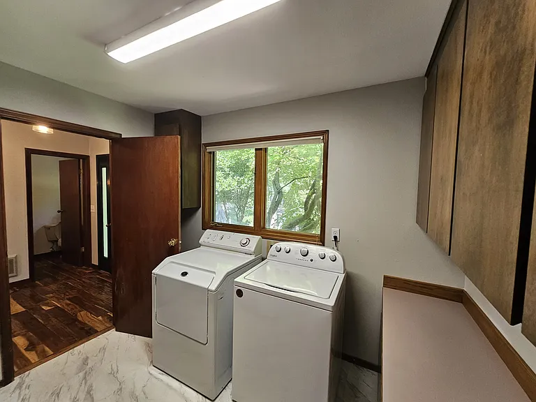 Laundry/utility room.