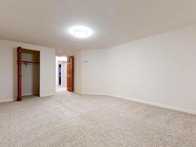 31 Crestline Ave — Photo 21
