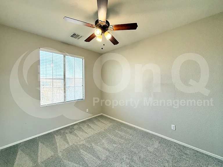 5310 E Hilton Ave — Photo 21