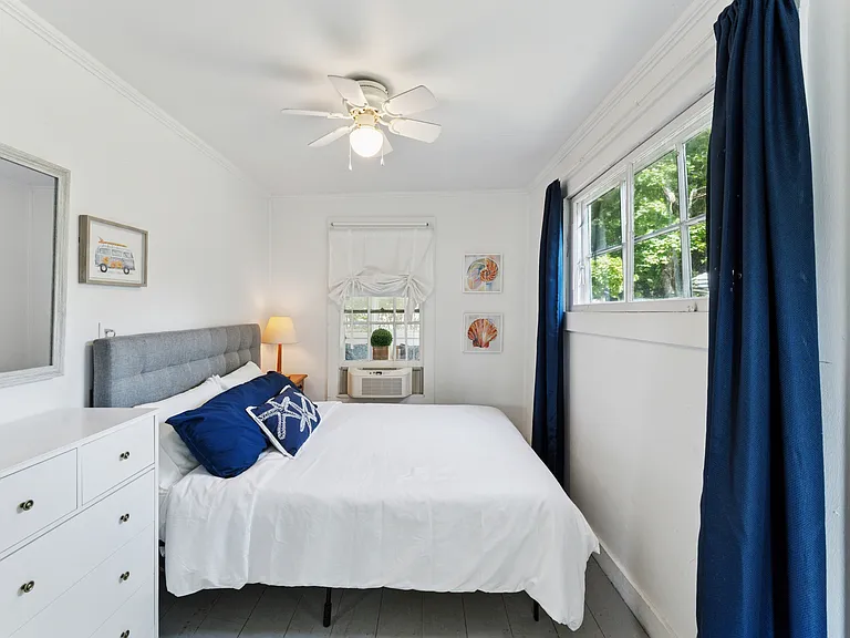 36 Lamb Ave — Photo 12