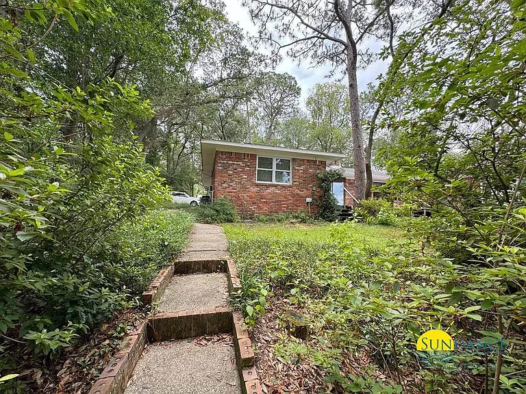 7 Longwood Dr — Photo 20