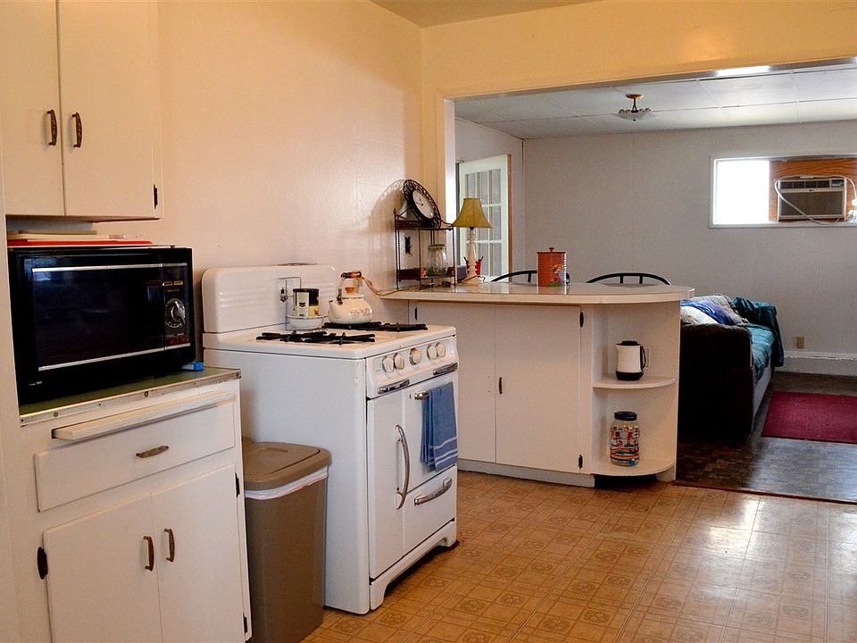 2nd image of 2228 Calle Trepadora