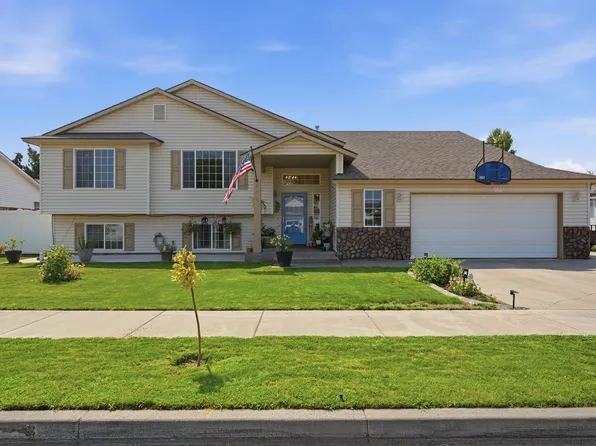 8416 Lancaster Dr, Pasco, WA 99301